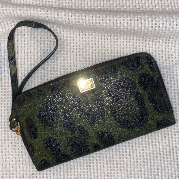 Dolce & Gabbana Handbags - Dolce & Gabbana Wristlet